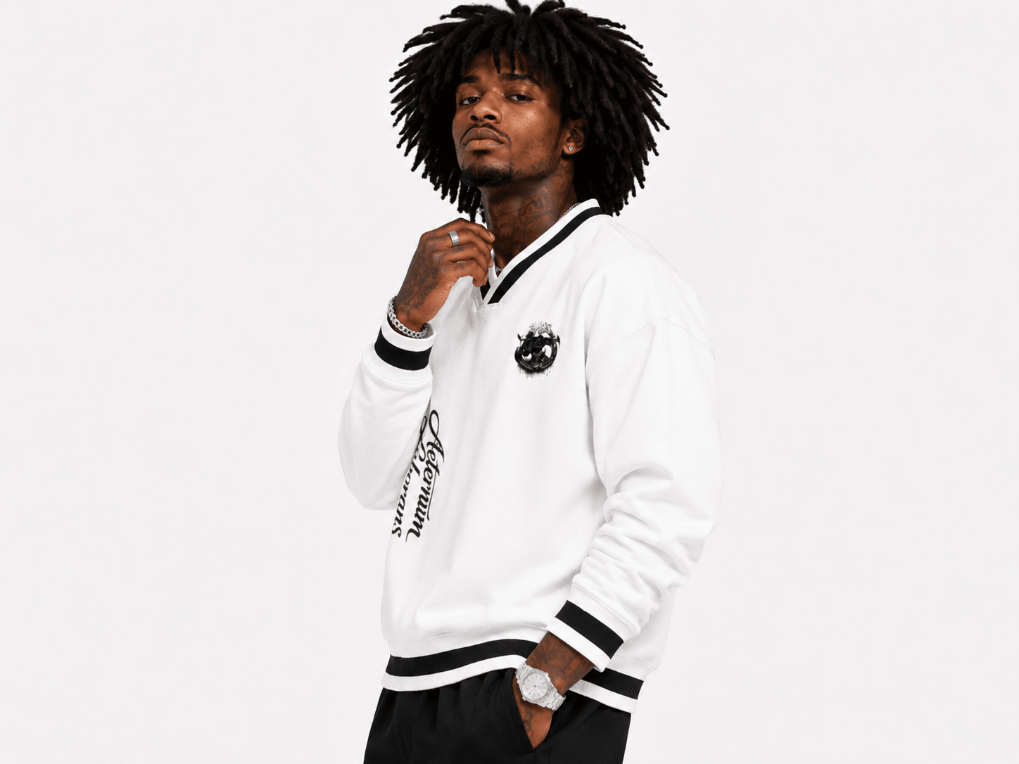 V-Neck Contrast Collar Boxy Sweatshirt